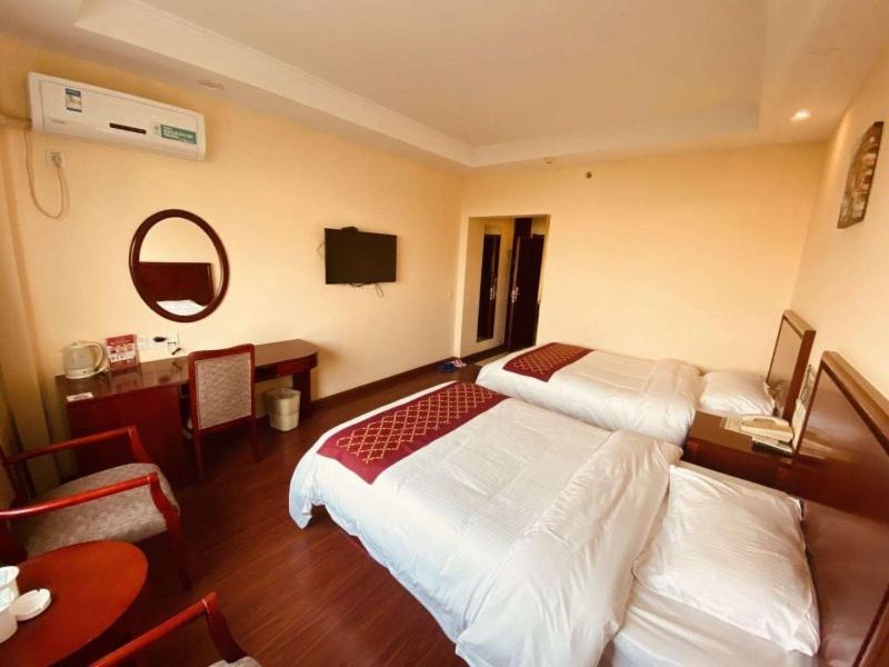 Greentree Inn Huai'An Bus Station Golden Eagle Xinya Huaihai Road Business Hotel Екстер'єр фото