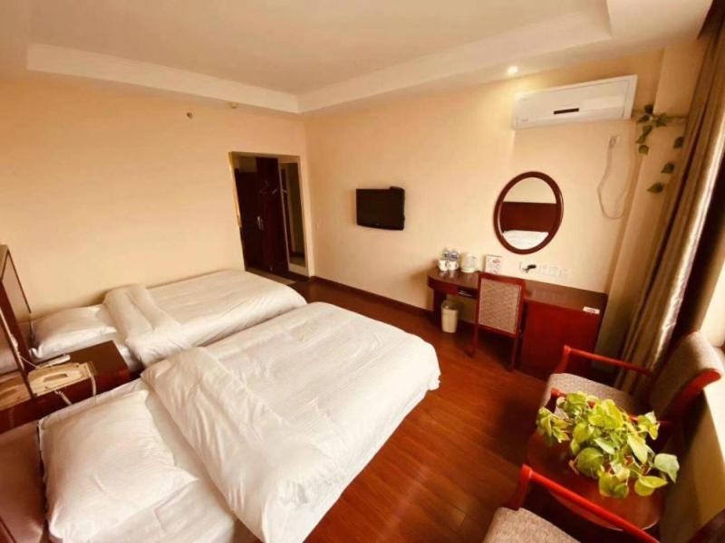 Greentree Inn Huai'An Bus Station Golden Eagle Xinya Huaihai Road Business Hotel Екстер'єр фото
