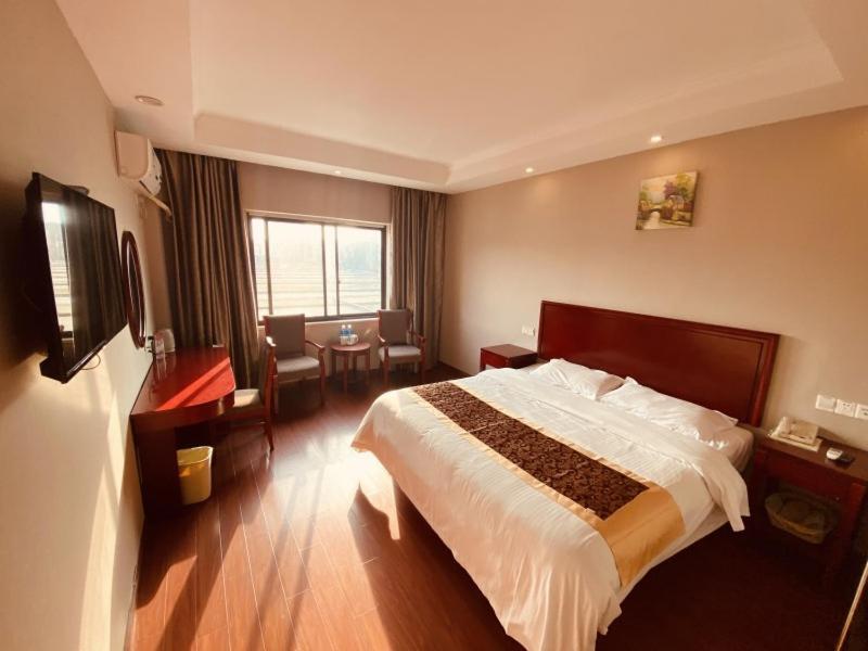 Greentree Inn Huai'An Bus Station Golden Eagle Xinya Huaihai Road Business Hotel Екстер'єр фото