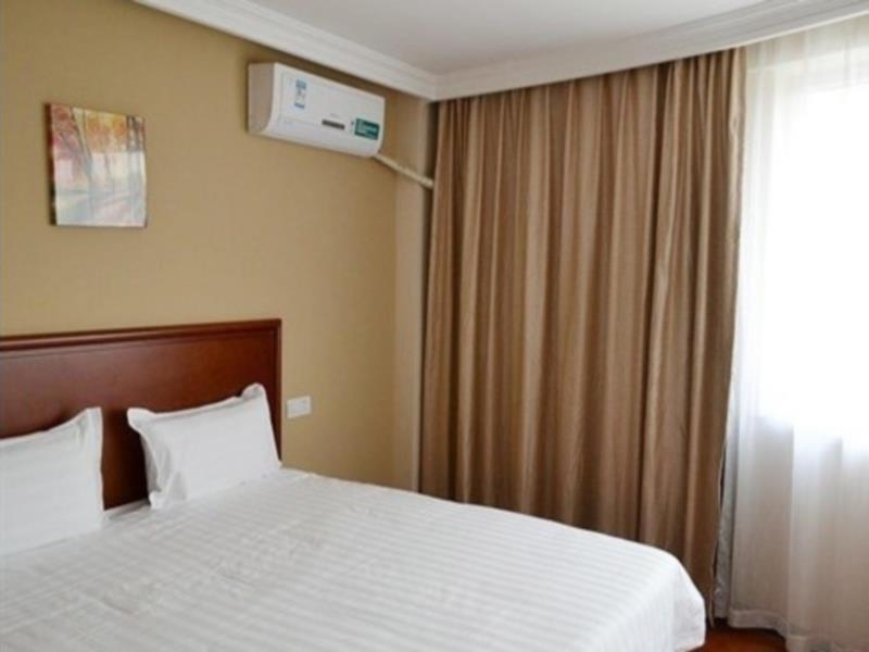 Greentree Inn Huai'An Bus Station Golden Eagle Xinya Huaihai Road Business Hotel Екстер'єр фото