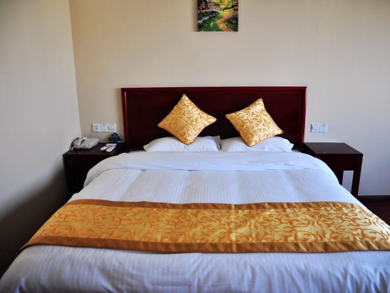 Greentree Inn Huai'An Bus Station Golden Eagle Xinya Huaihai Road Business Hotel Екстер'єр фото