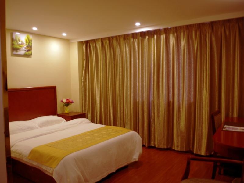 Greentree Inn Huai'An Bus Station Golden Eagle Xinya Huaihai Road Business Hotel Екстер'єр фото