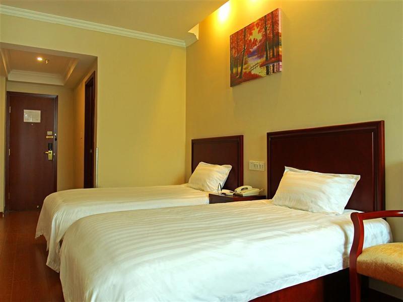 Greentree Inn Huai'An Bus Station Golden Eagle Xinya Huaihai Road Business Hotel Екстер'єр фото