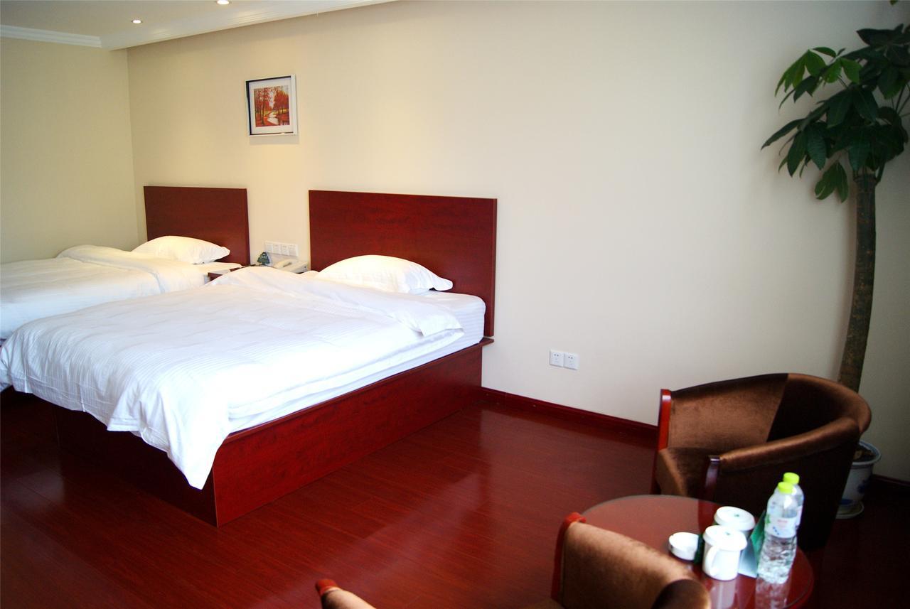 Greentree Inn Huai'An Bus Station Golden Eagle Xinya Huaihai Road Business Hotel Екстер'єр фото