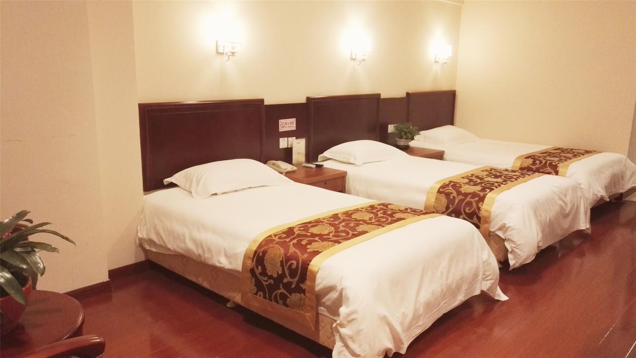 Greentree Inn Huai'An Bus Station Golden Eagle Xinya Huaihai Road Business Hotel Екстер'єр фото