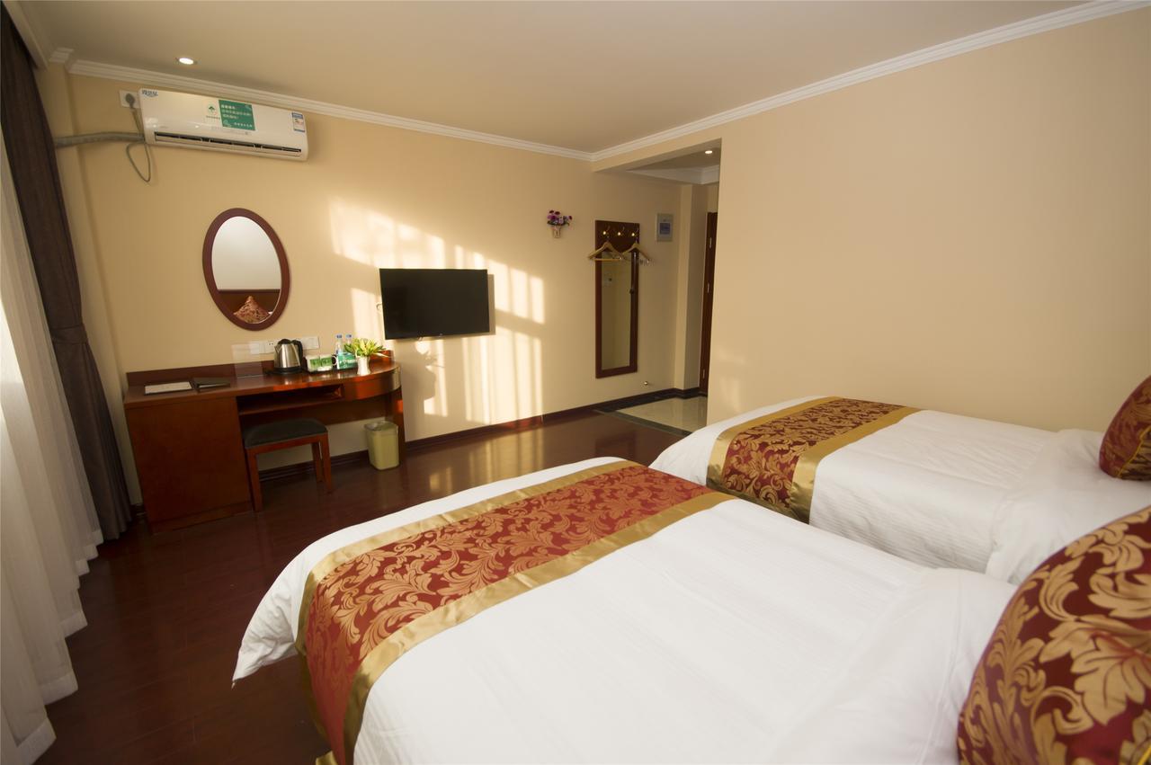 Greentree Inn Huai'An Bus Station Golden Eagle Xinya Huaihai Road Business Hotel Екстер'єр фото